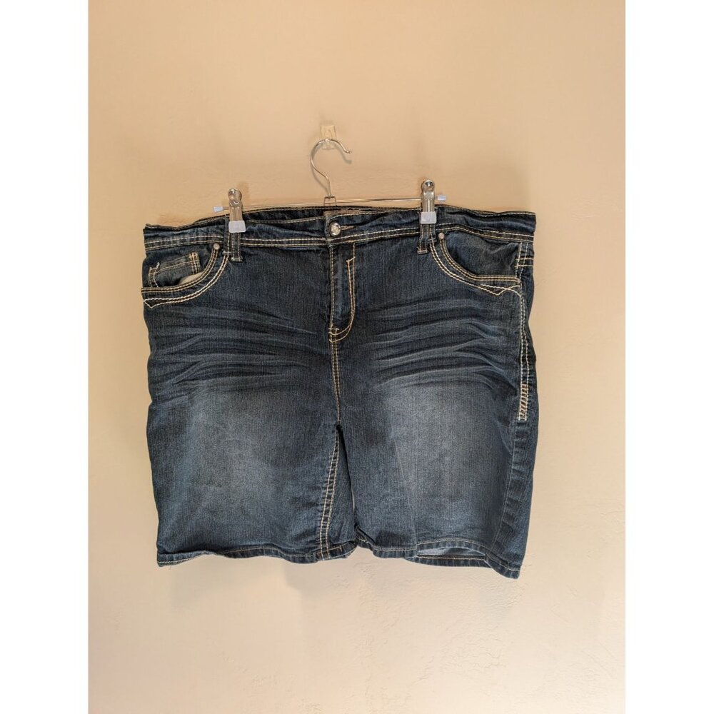 Apollo size 21/22 Plus size Jean Shorts